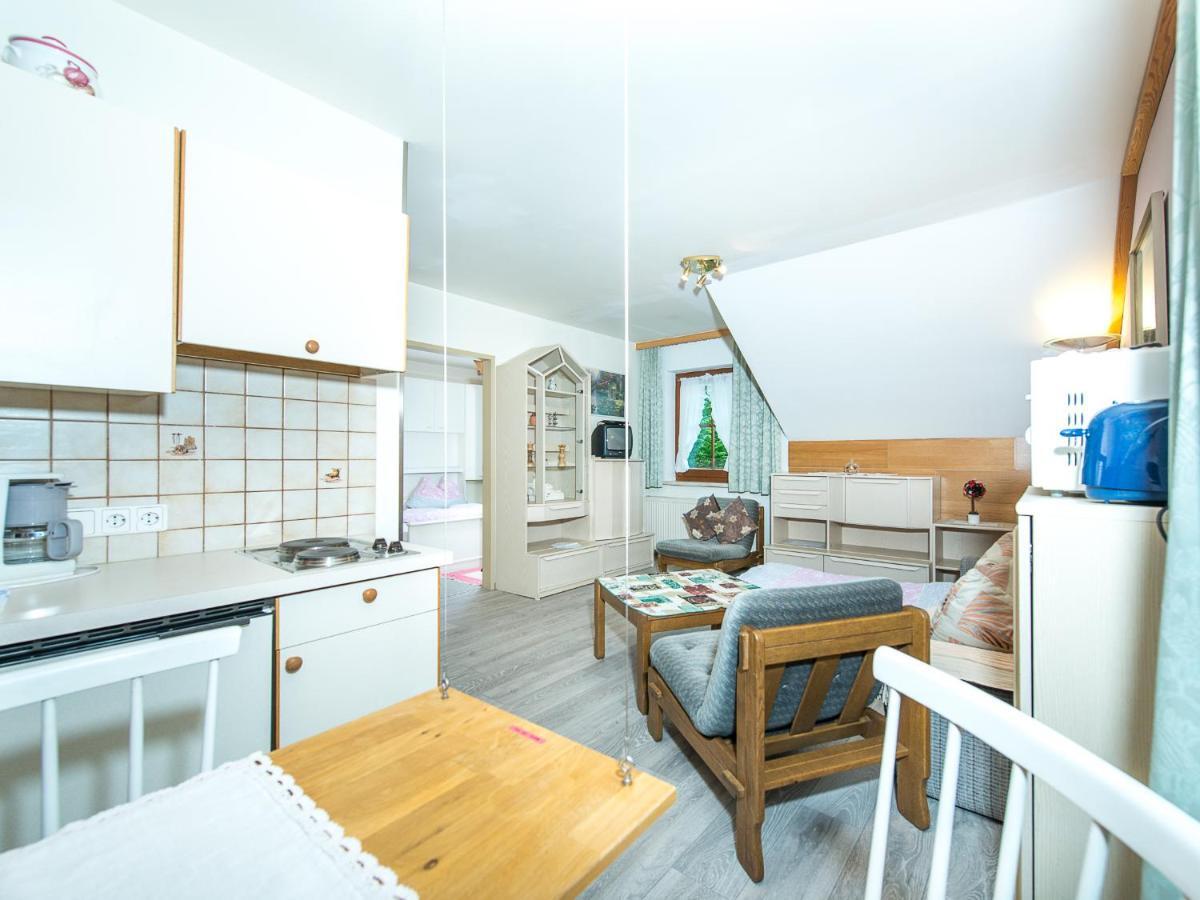 Appart-Pension Seehang フェルデン・アム・ヴェルターゼー 部屋 写真